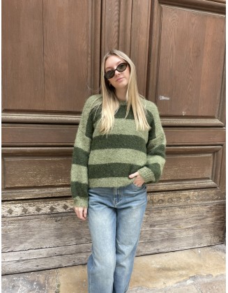 Pull à rayures vertes